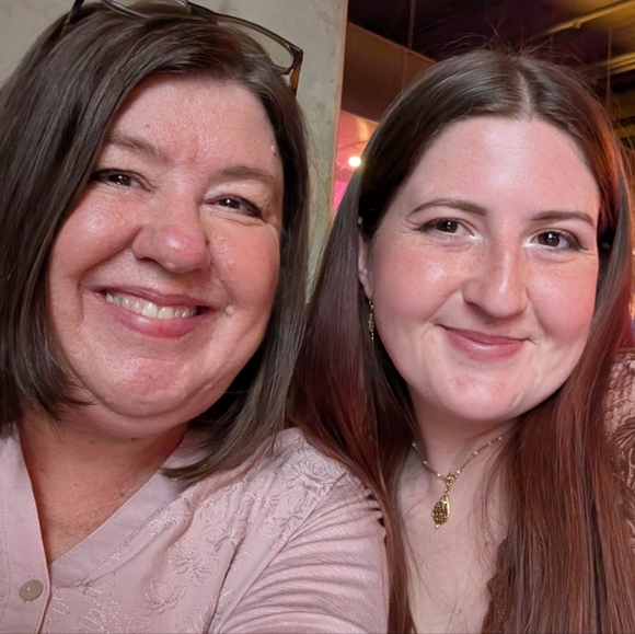 Meet your Posher, Laurie - Picture 8 of 8